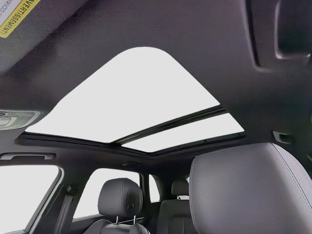 Used 2023 Audi Q3 2.0T Premium Plus w/ Premium Plus Package image 23