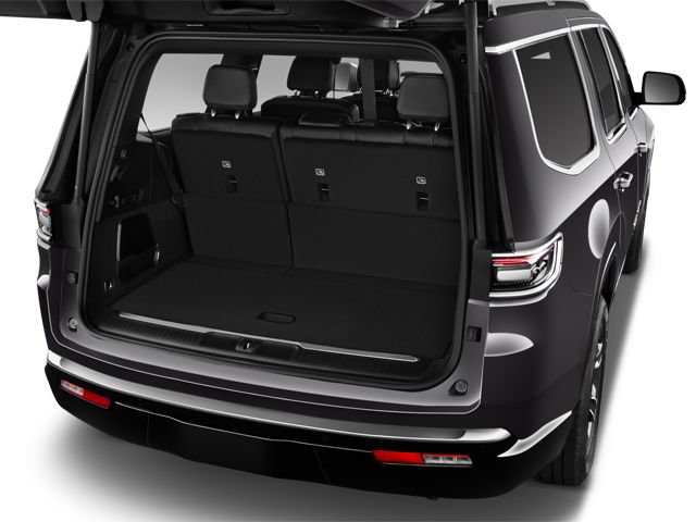Used 2025 Jeep Grand Wagoneer Series III AWD/4WD image 7