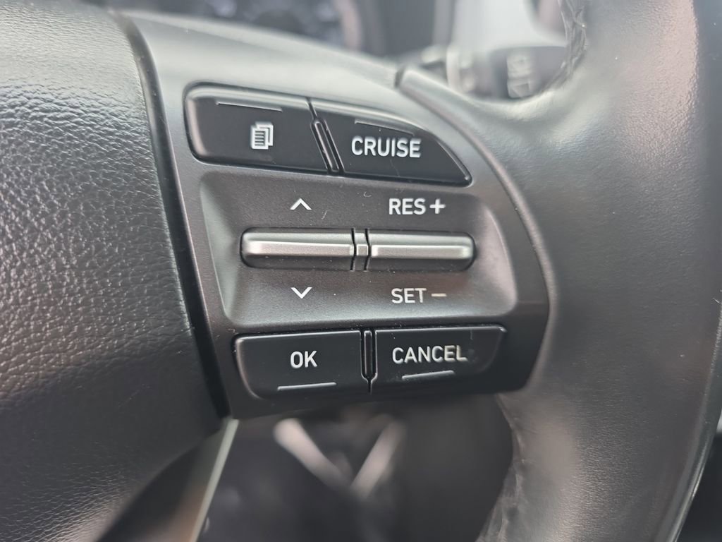 Used 2021 Hyundai Kona Limited AWD/4WD image 24