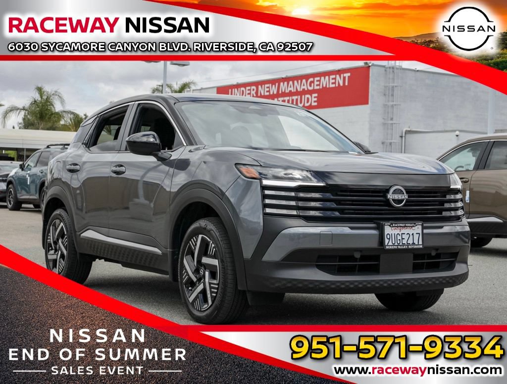 Used 2025 Nissan Kicks SV FWD image 1