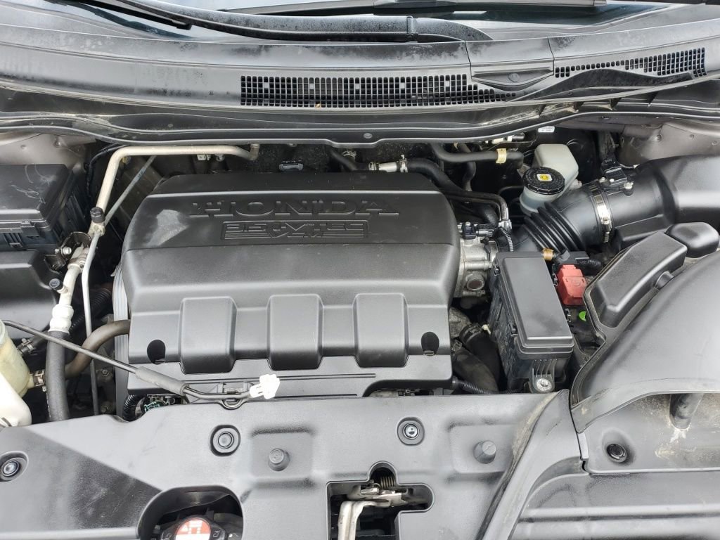 Used 2016 Honda Odyssey Touring Elite image 12