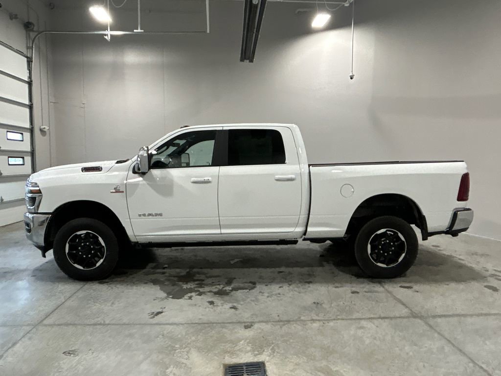 New 2025 RAM 2500 Laramie AWD/4WD image 9