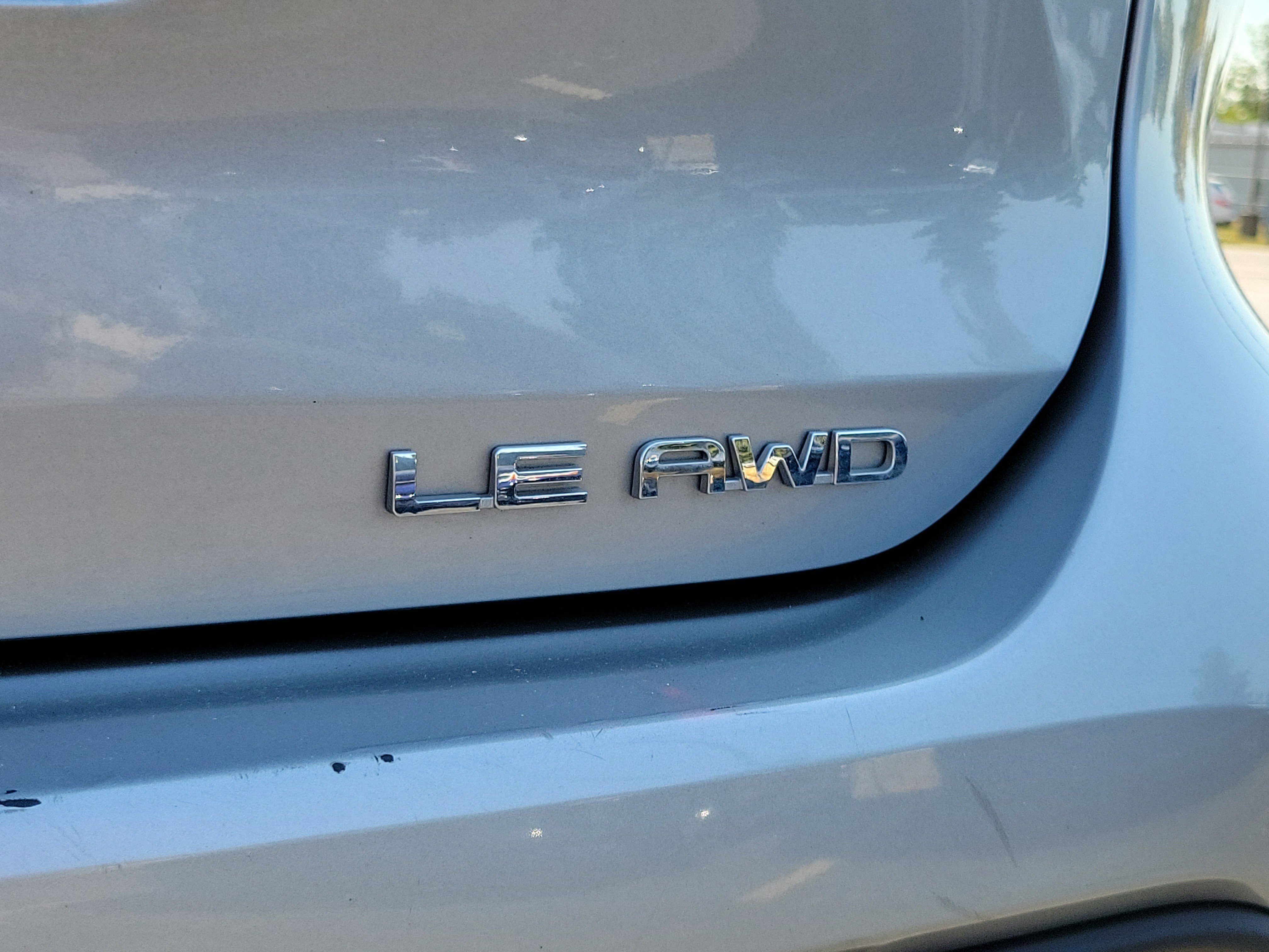 Used 2024 Toyota Highlander LE image 7