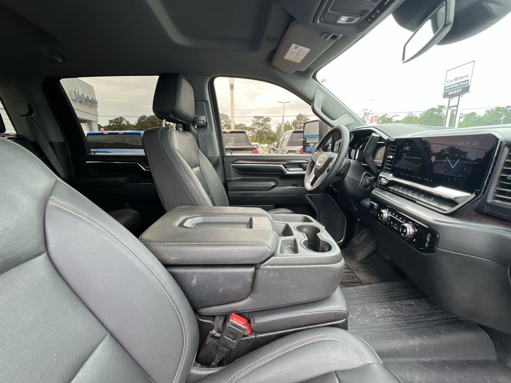 Used 2024 GMC Sierra 2500 SLT w/ LPO, GMC Protection Package image 18
