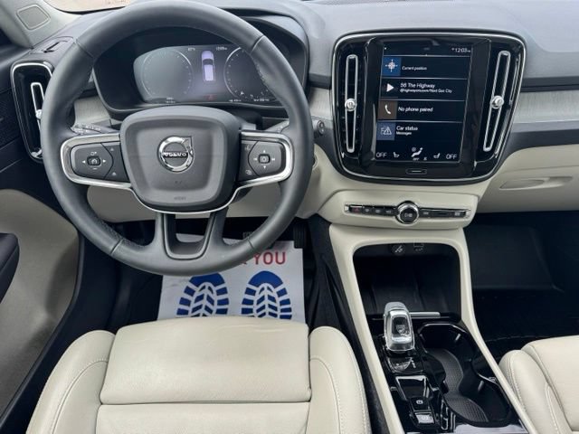 Used 2022 Volvo XC40 T5 Inscription w/ Advanced Package AWD/4WD image 18