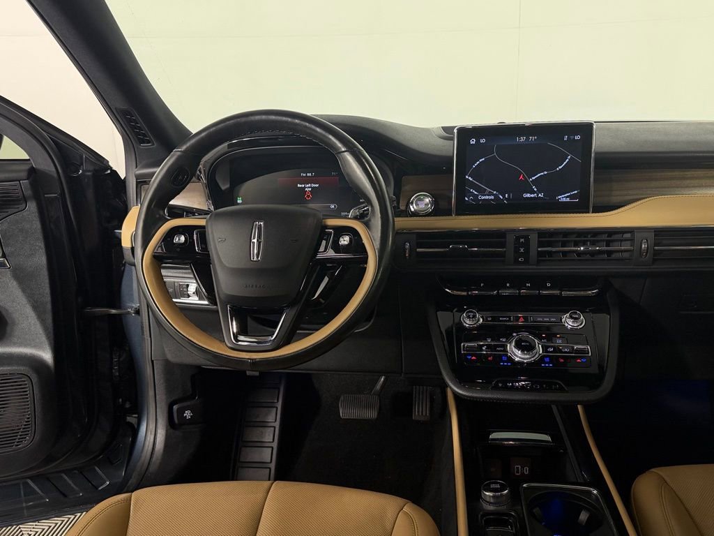Used 2022 Lincoln Corsair Reserve w/ Equipment Group 201A FWD image 13