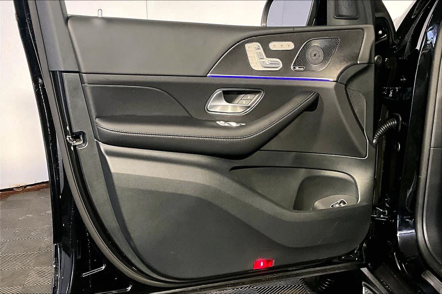 New 2026 Mercedes-Benz GLS 450 4MATIC image 11