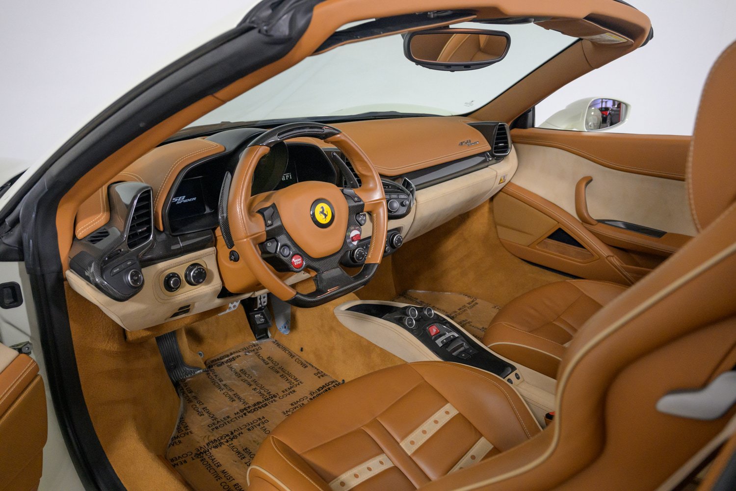 Used 2015 Ferrari 458 Spider RWD image 28
