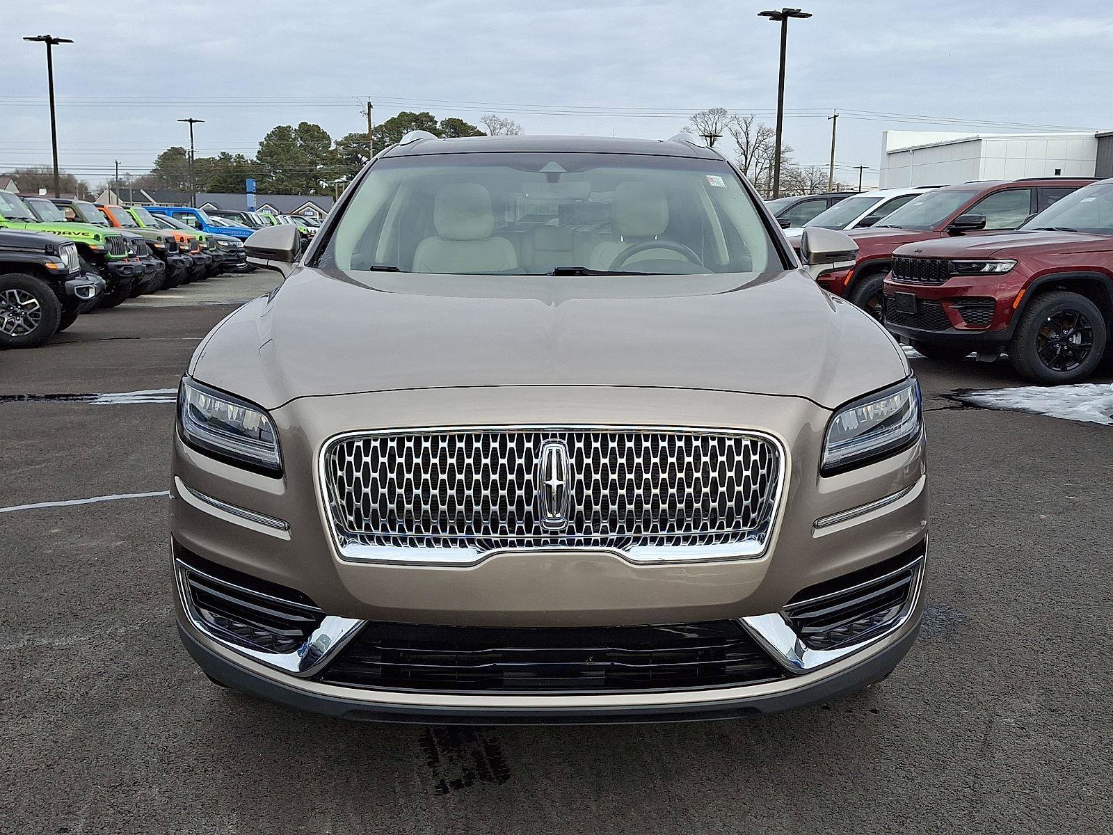 Used 2020 Lincoln Nautilus Reserve image 4