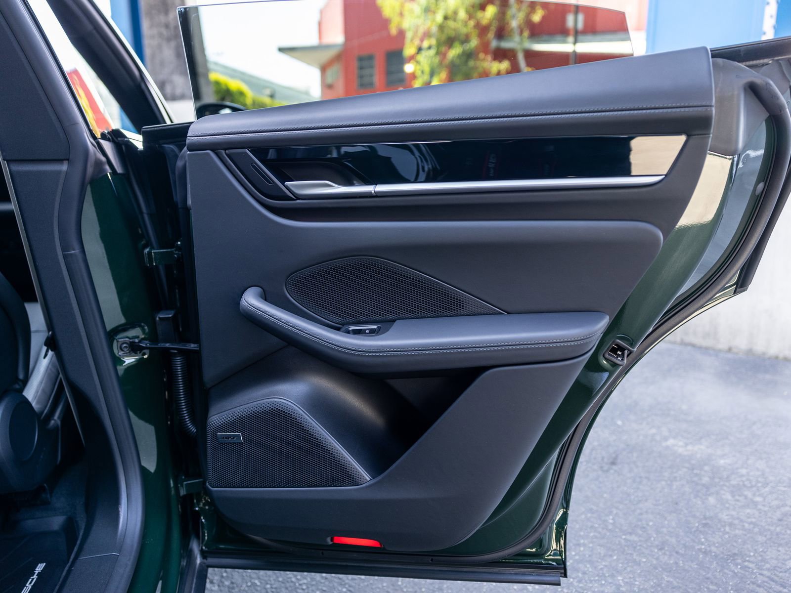 Certified 2025 Porsche Macan Electric RWD image 46