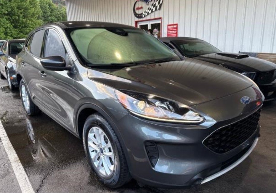 Used 2020 Ford Escape SE