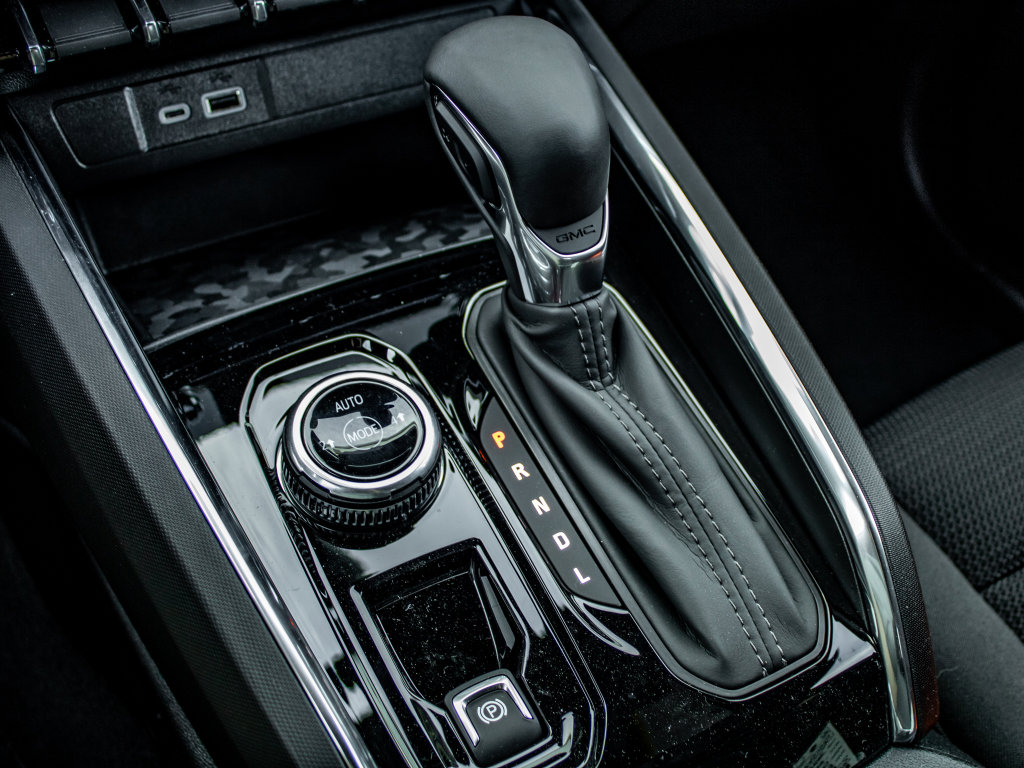 New 2025 GMC Canyon Elevation w/ Convenience Package image 29