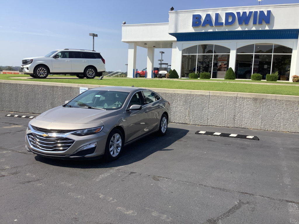 Used 2023 Chevrolet Malibu LT image 3