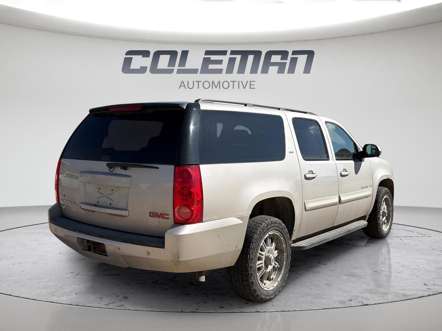 Used 2008 GMC Yukon XL SLT w/ SLT Preferred Equipment Group image 5