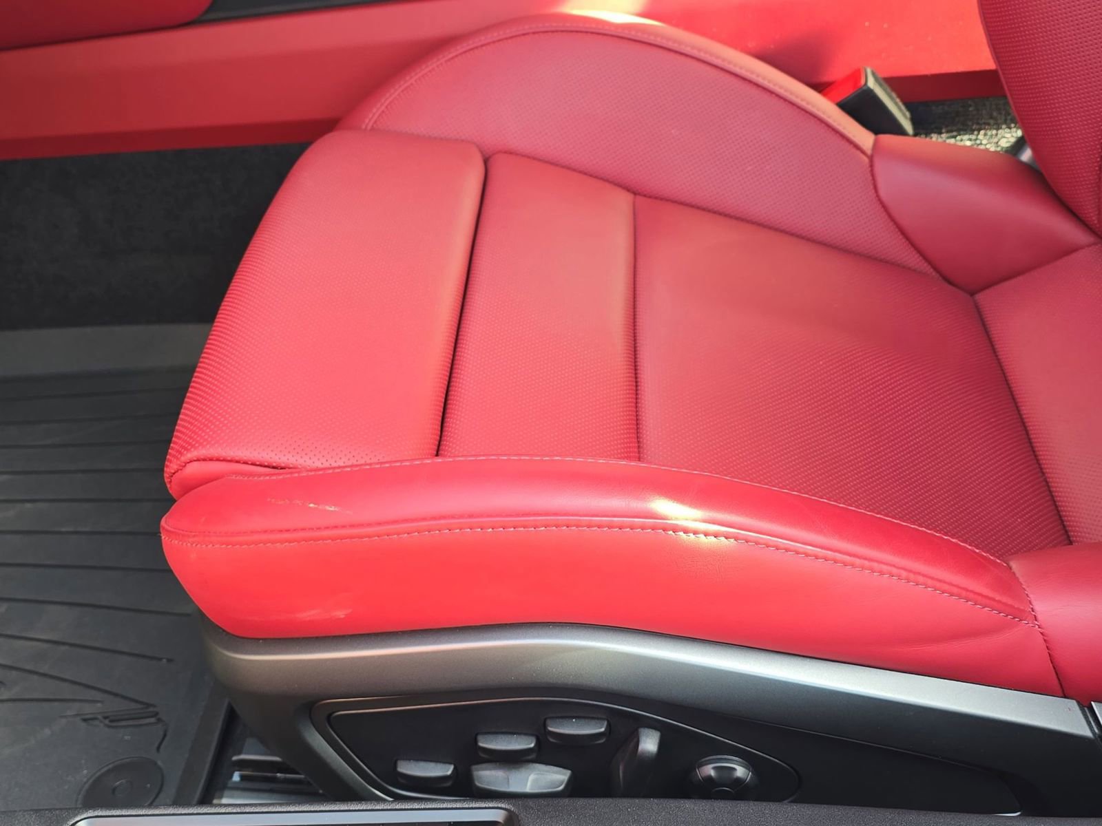 Certified 2024 Porsche 911 Turbo S image 22