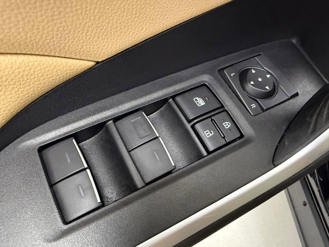 Used 2025 Toyota RAV4 XLE Premium AWD/4WD image 28