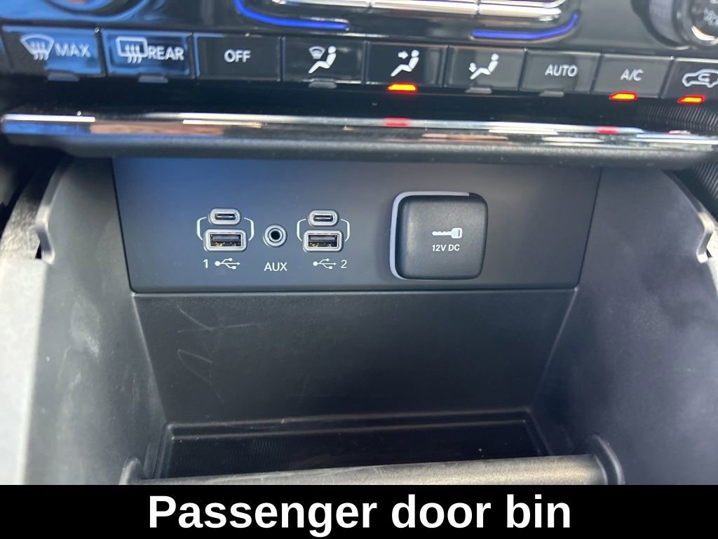 Used 2024 Jeep Grand Cherokee L Limited RWD image 41