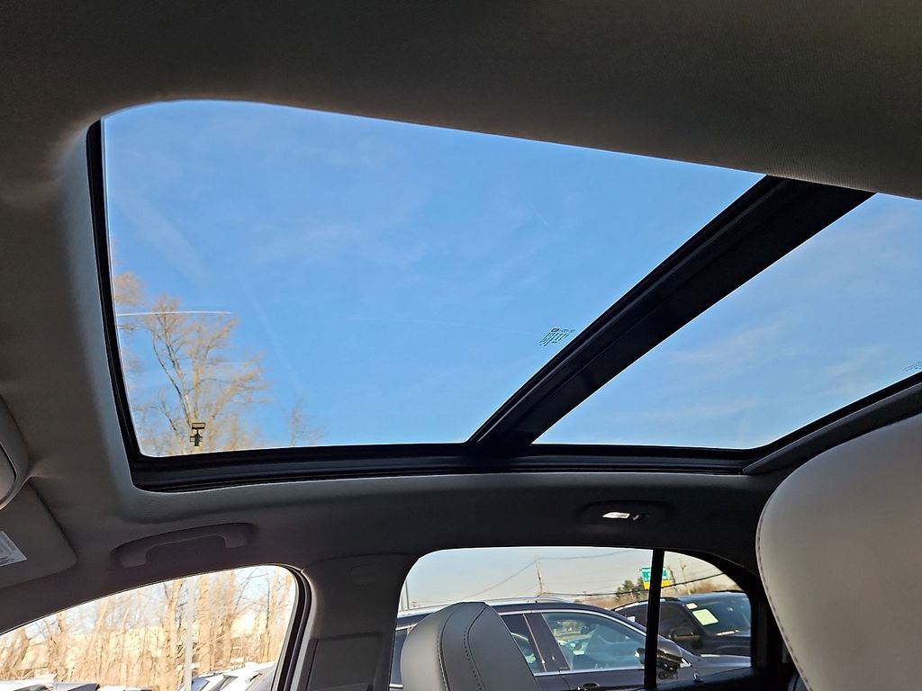 Used 2023 Cadillac XT4 Premium Luxury w/ Cold Weather Package image 16