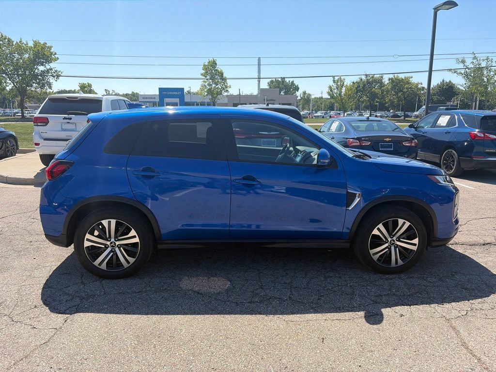 Used 2026 Mitsubishi Outlander Sport SE AWD/4WD image 4