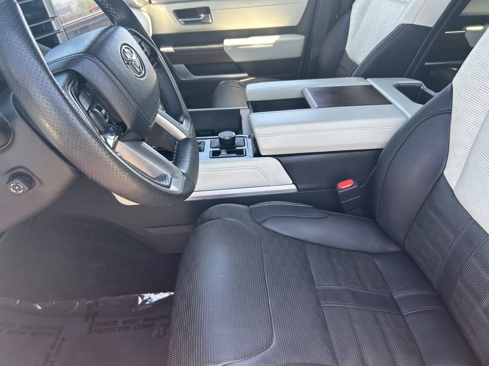 Used 2023 Toyota Sequoia Capstone AWD/4WD image 29