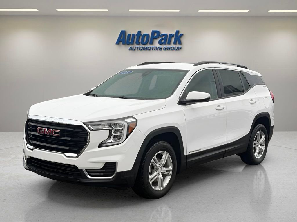 Used 2023 GMC Terrain SLE w/ Driver Convenience Package AWD/4WD image 3