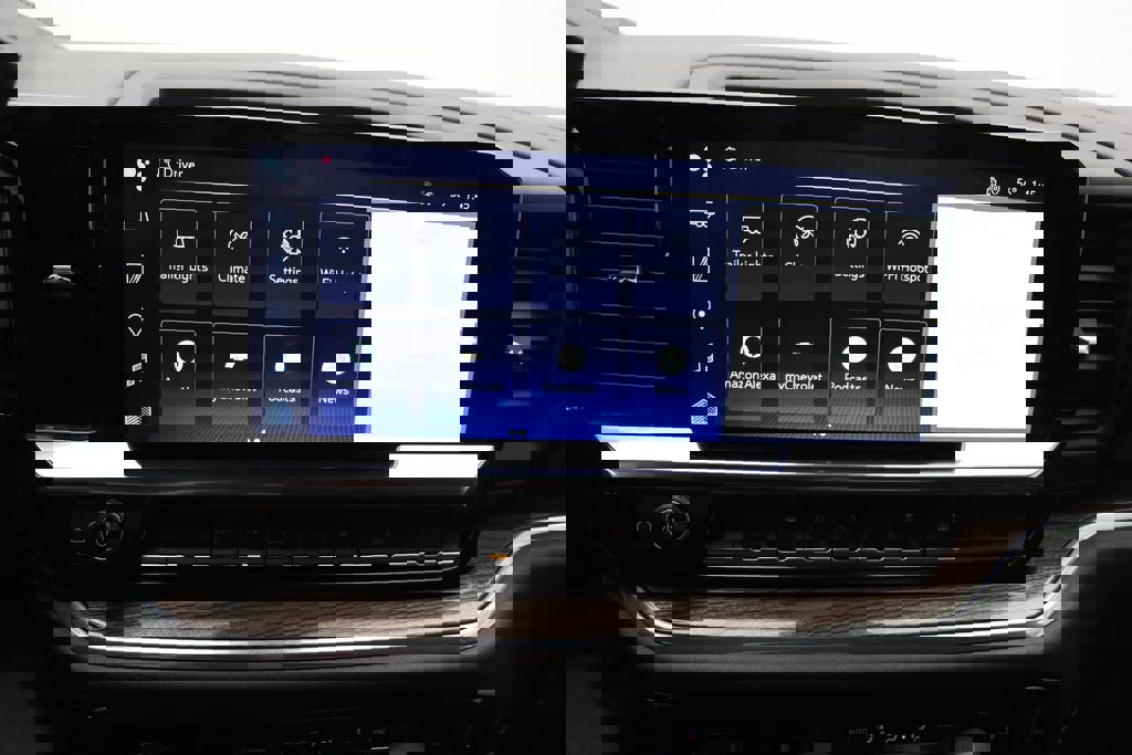 Used 2024 Chevrolet Silverado 1500 LT image 26