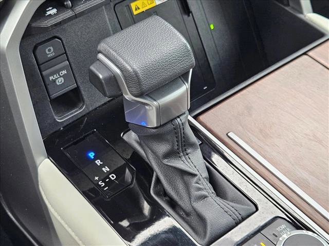 Used 2023 Toyota Sequoia Capstone image 12