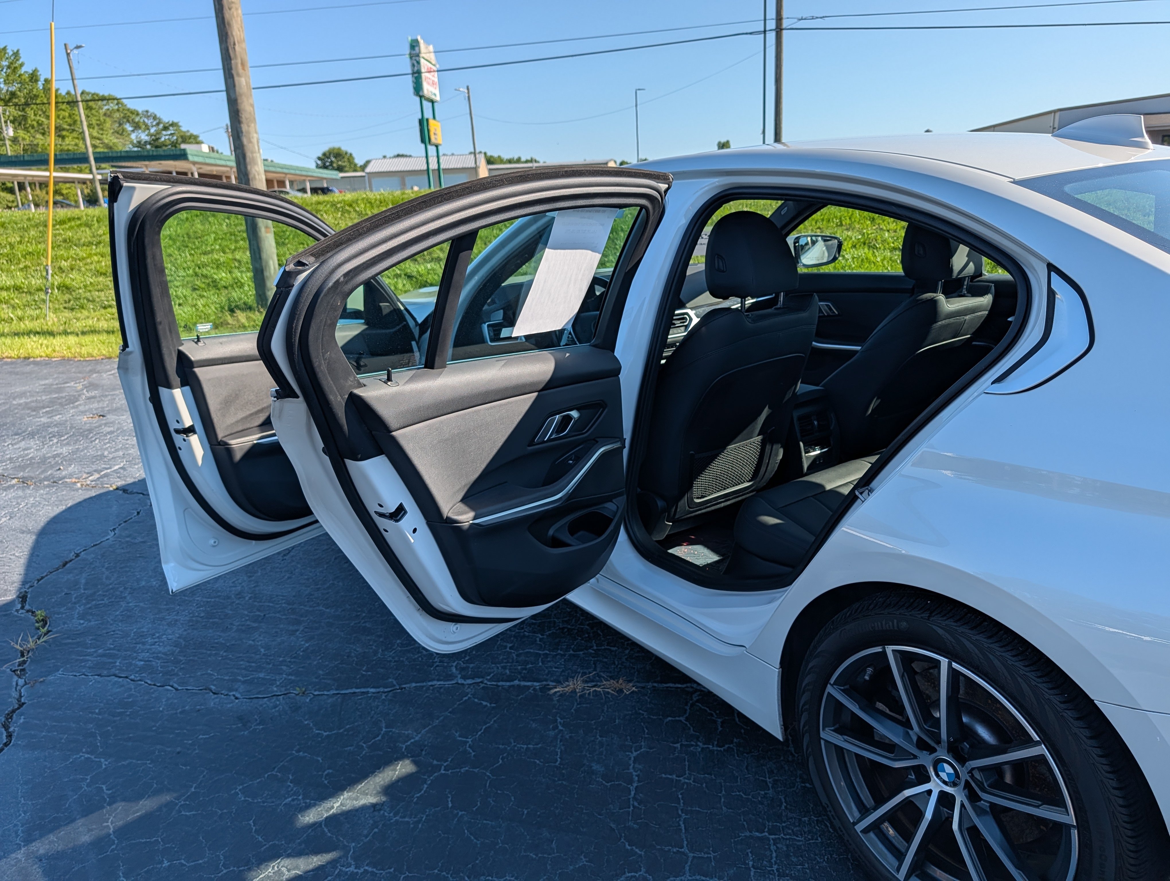 Used 2021 BMW 330i xDrive Sedan AWD/4WD image 65