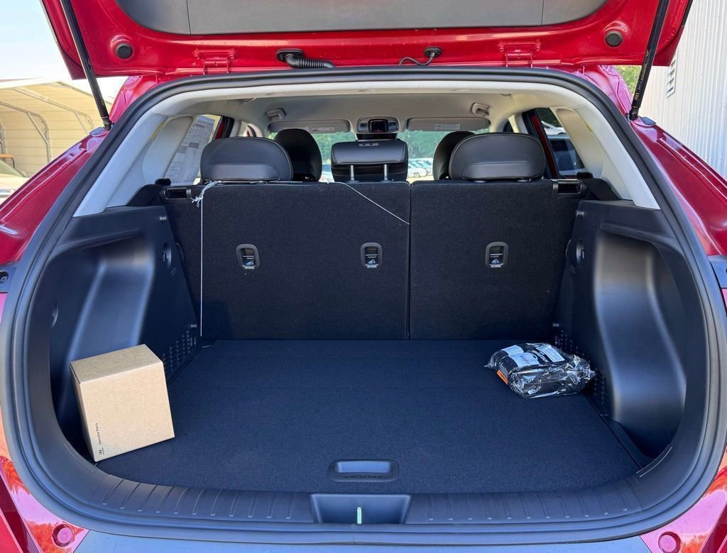 New 2026 Hyundai Kona SEL Premium image 14