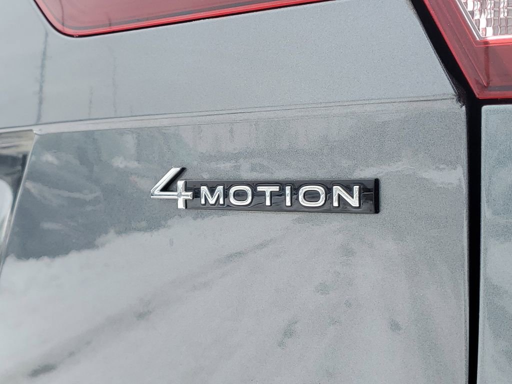 Used 2022 Volkswagen Tiguan SE R-Line image 7