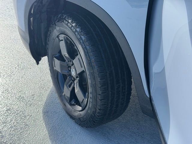 Certified 2025 Honda Ridgeline Black Edition image 27