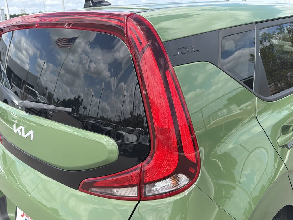 Used 2022 Kia Soul EX FWD image 9