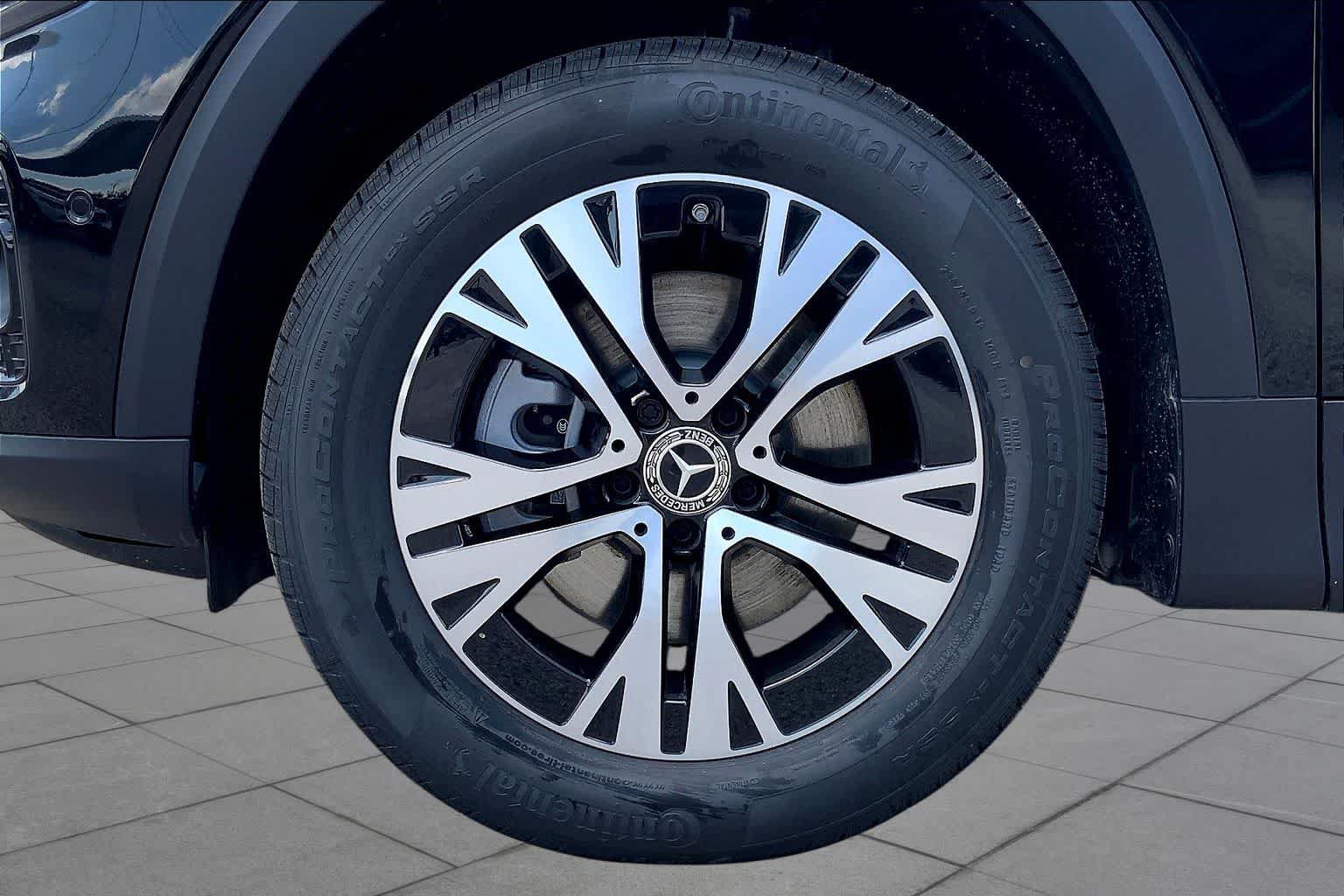 Used 2025 Mercedes-Benz GLB 250 image 21