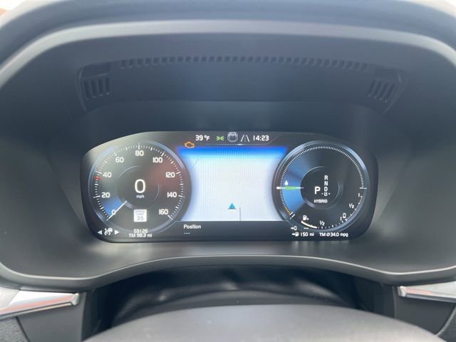 Used 2020 Volvo XC60 T8 Momentum image 12