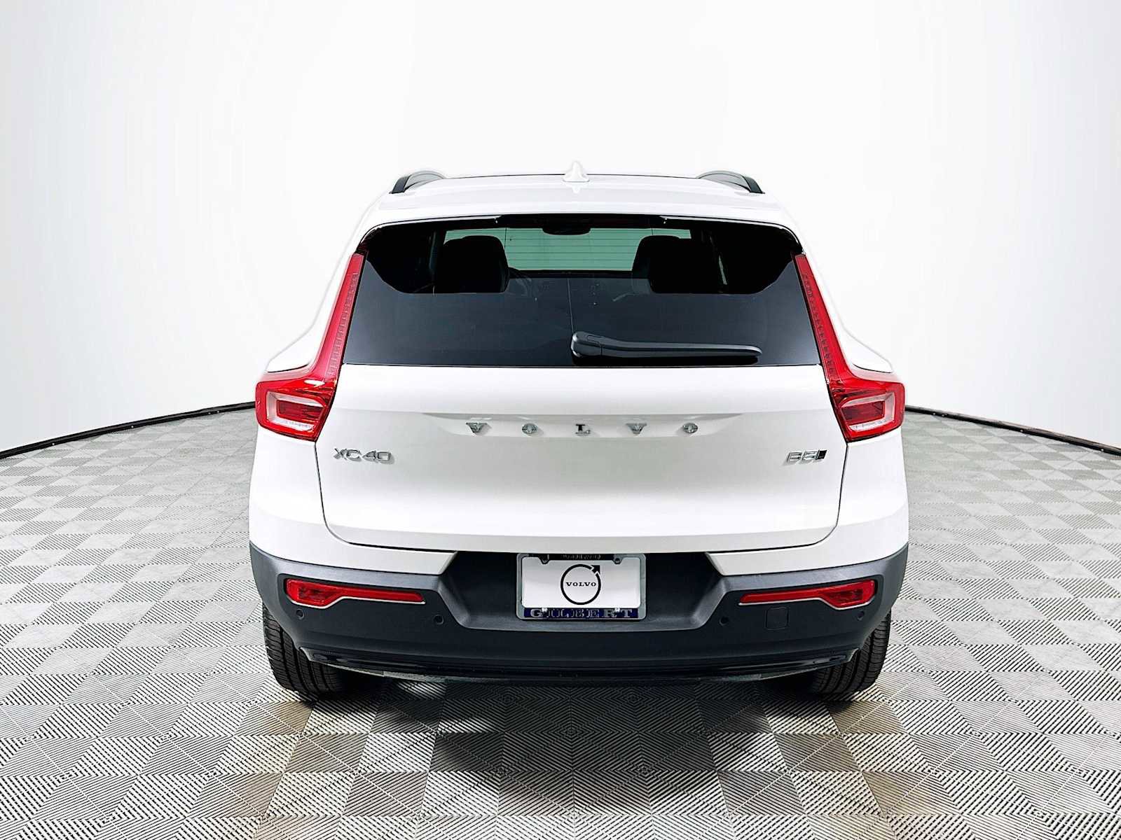 New 2026 Volvo XC40 B5 Plus w/ Protection Package Premier image 6