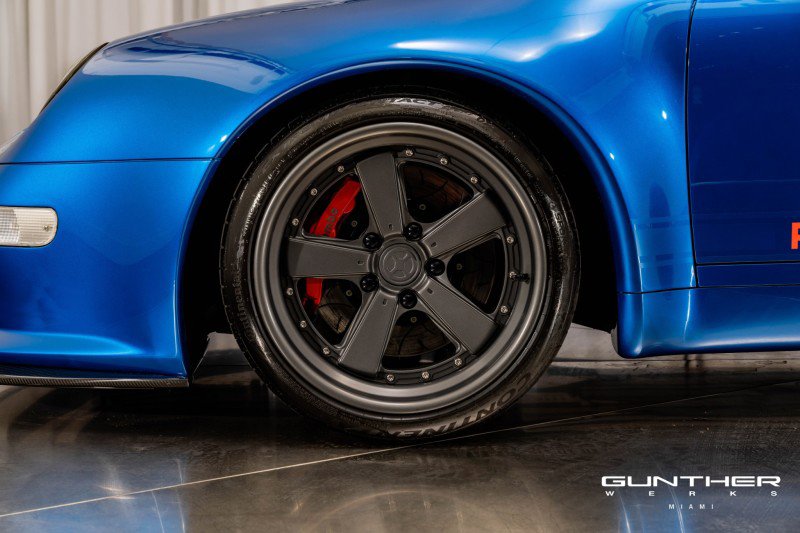 Used 1995 Porsche 911 Carrera image 21