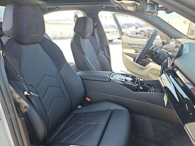 New 2026 BMW 550e xDrive w/ Executive Package image 10