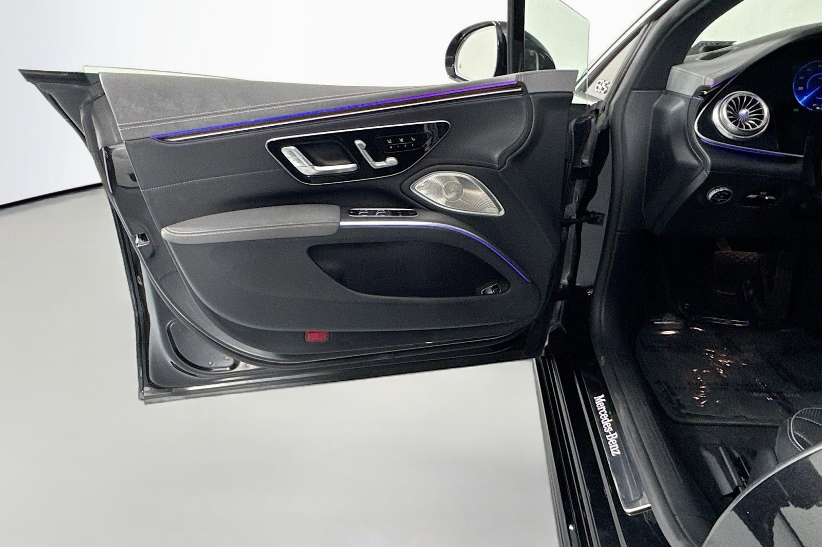 Certified 2023 Mercedes-Benz EQS 580 EQS 580 image 21