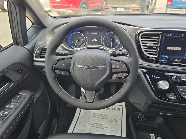 New 2026 Chrysler Pacifica Select w/ S Appearance Package FWD image 10