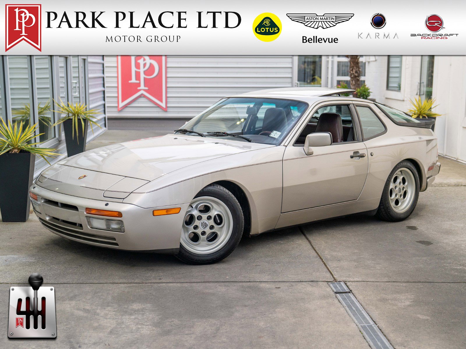 Used 1986 Porsche 944 Turbo RWD image 1