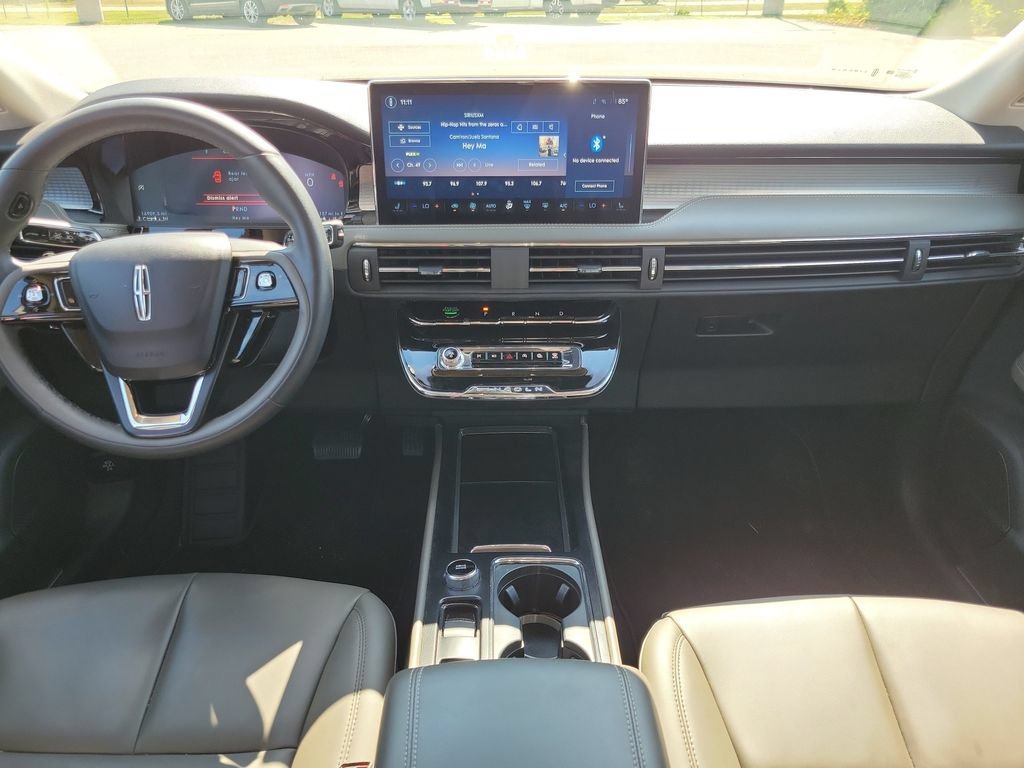 Used 2023 Lincoln Corsair FWD image 13
