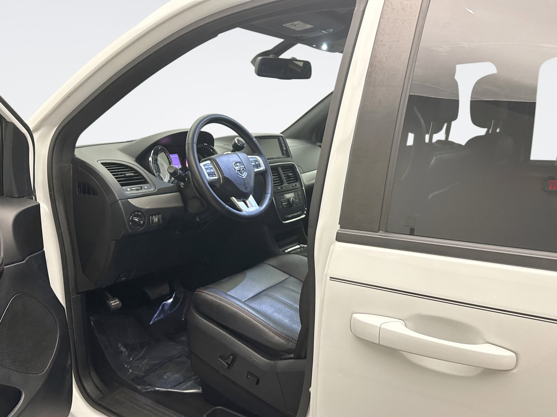 Used 2019 Dodge Grand Caravan GT image 10