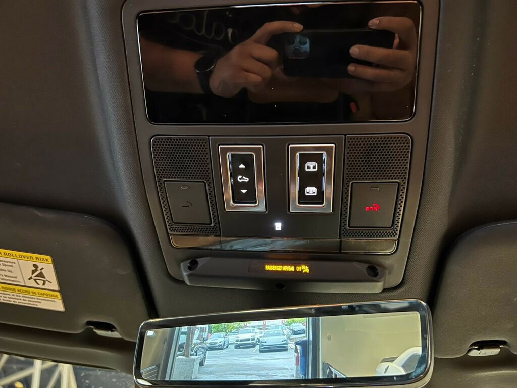 Used 2023 Land Rover Defender 110 image 24