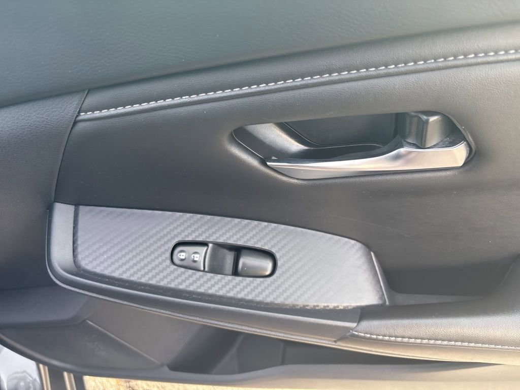 Used 2023 Nissan Sentra SV FWD image 27