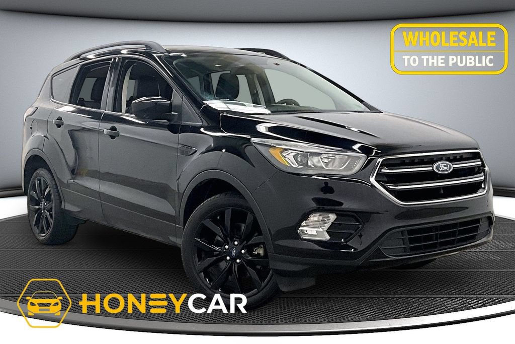 Used 2018 Ford Escape SE w/ SE Sport Appearance Package AWD/4WD image 1