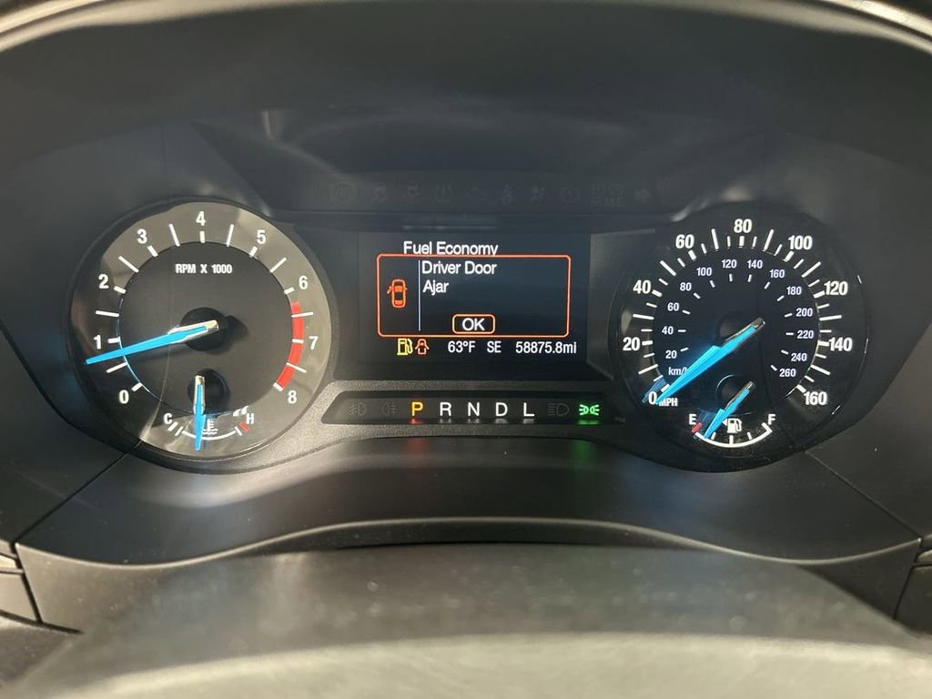 Used 2017 Ford Fusion SE FWD image 12