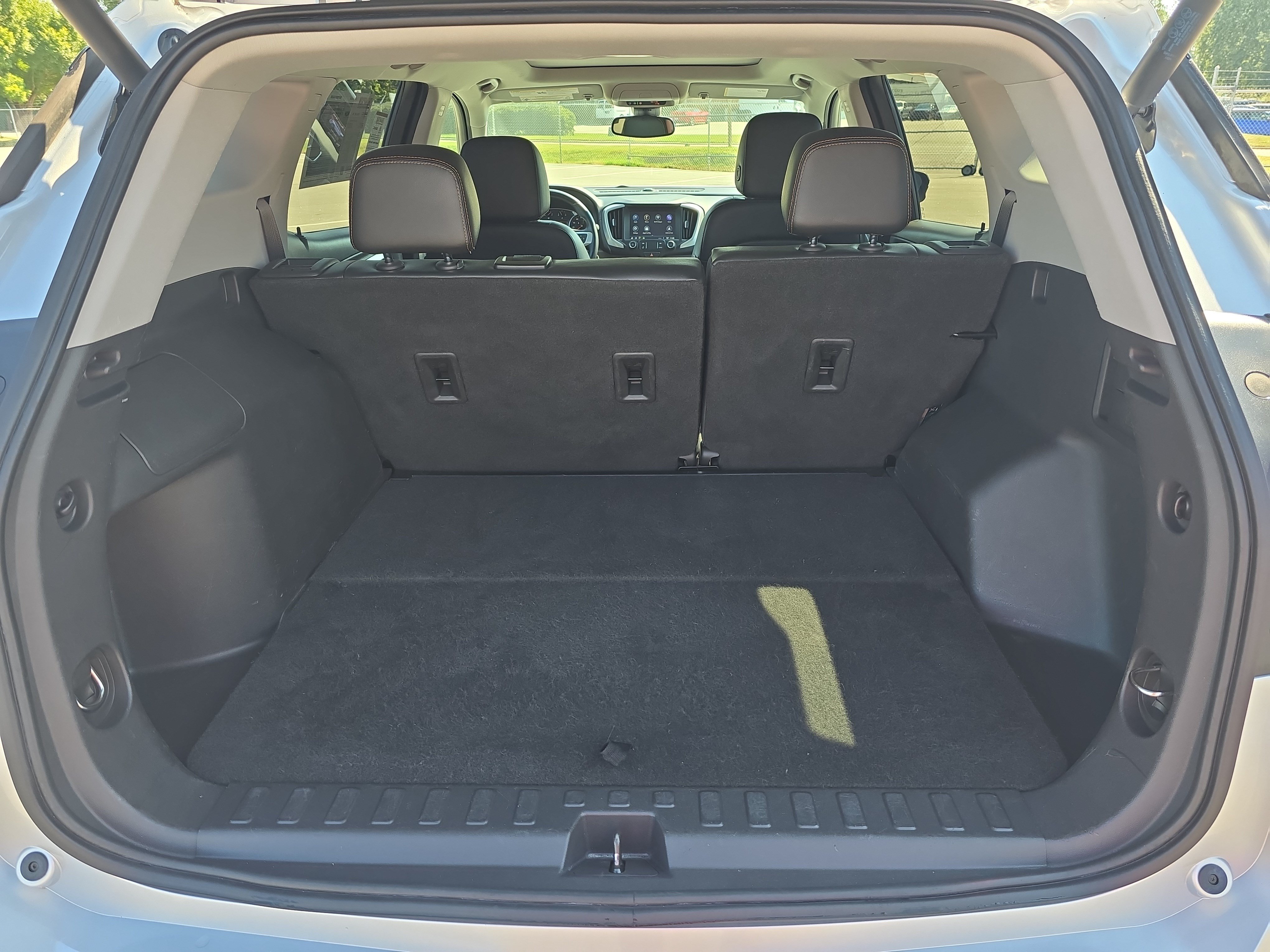 Used 2021 GMC Terrain SLT w/ Elevation Edition AWD/4WD image 13