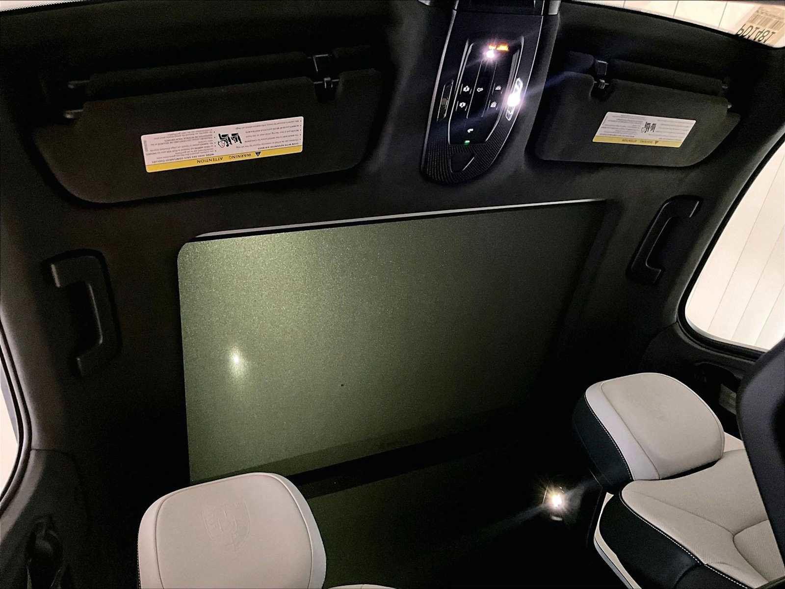 Used 2025 Porsche Cayenne GTS image 25