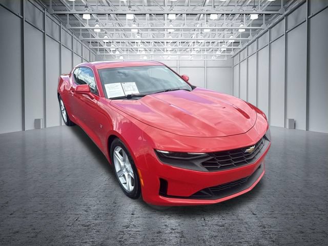 Used 2022 Chevrolet Camaro LT RWD image 7