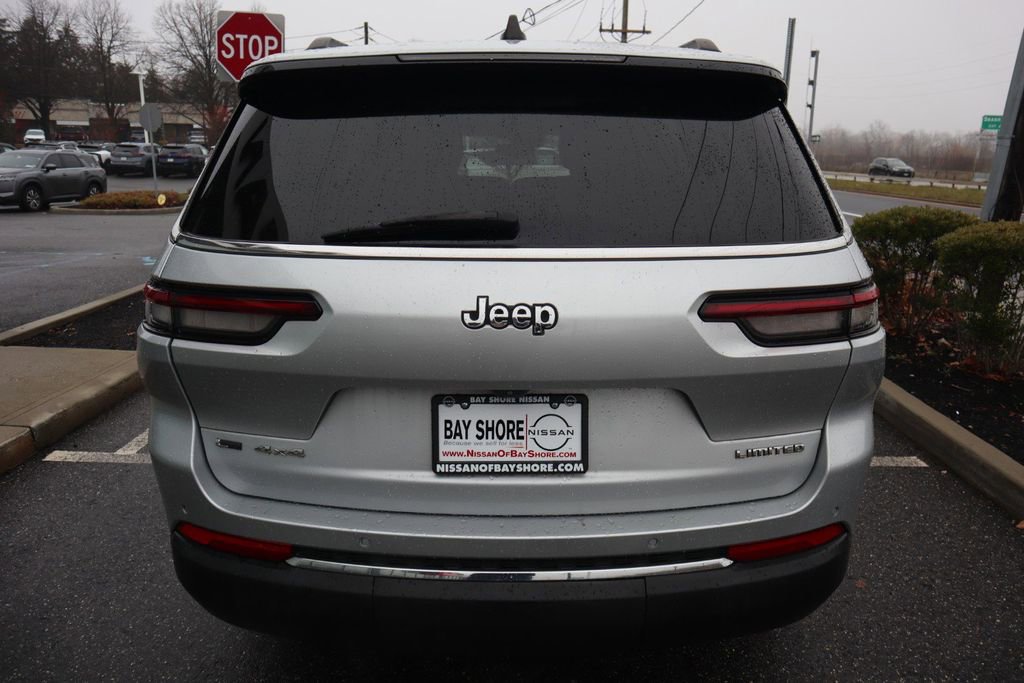 Used 2022 Jeep Grand Cherokee L Limited image 6